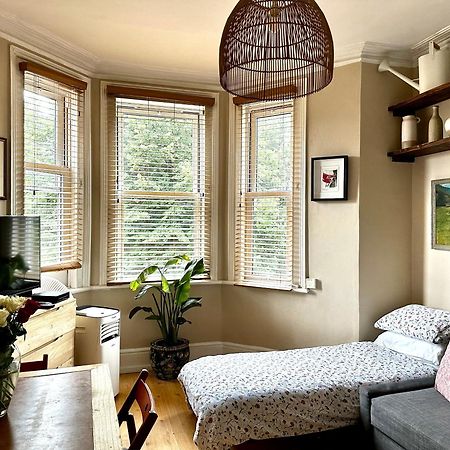 Artistic Pied-A-Terre, Steps From The Tube, Moments From London'S Heart Londres Exterior foto