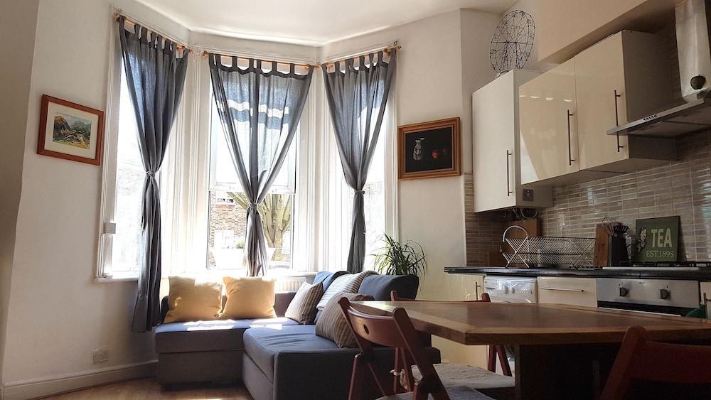 Artistic Pied-A-Terre, Steps From The Tube, Moments From London'S Heart Londres Exterior foto